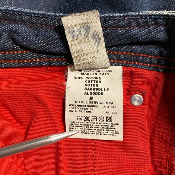 Men’s Diesel SLAMMER Lion Embroidered Jeans - Picture 11 of 11